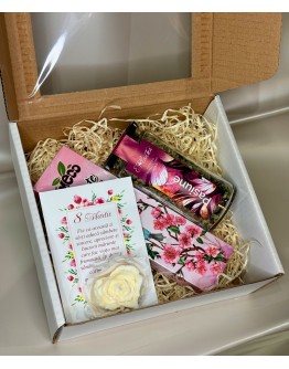 Cutie cadou 8 martie Nr.5