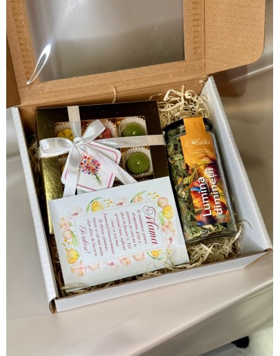 Cutie cadou 8 martie Nr.9