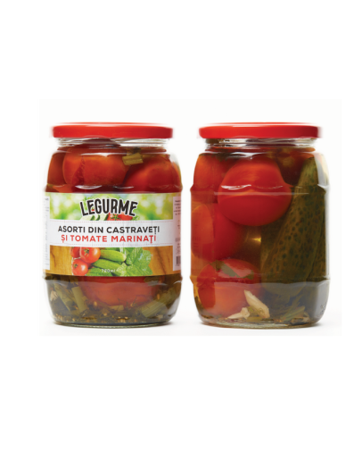 Asorti din castraveți și tomate marinați